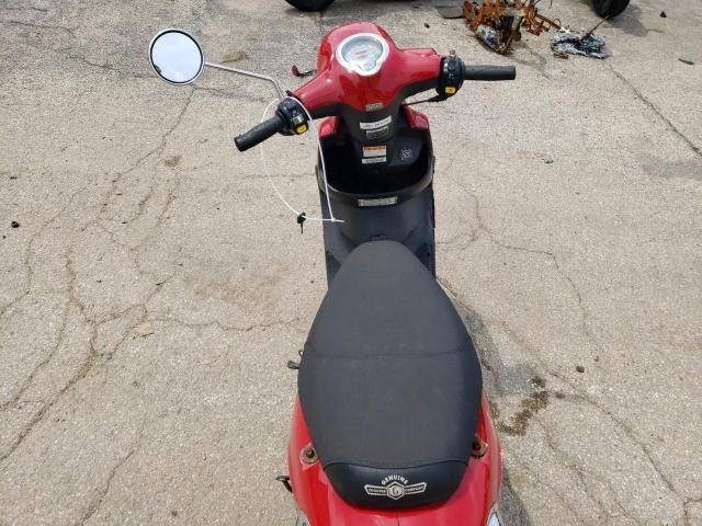 2018 Genuine Scooter Co. Buddy 125