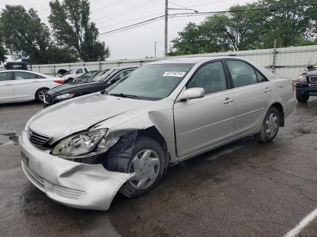 2005 Toyota Camry LE