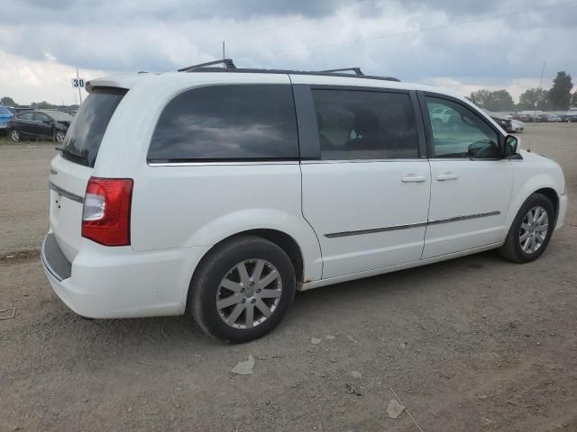 2013 Chrysler Town & Country Touring