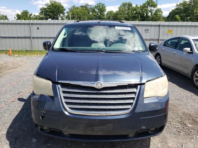 2009 Chrysler Town & Country Touring