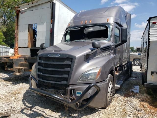 2019 Freightliner Cascadia 126