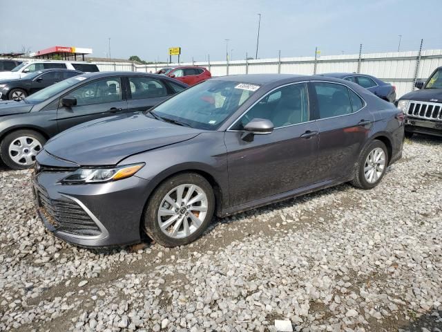 2022 Toyota Camry LE