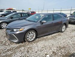 Carros salvage a la venta en subasta: 2022 Toyota Camry LE