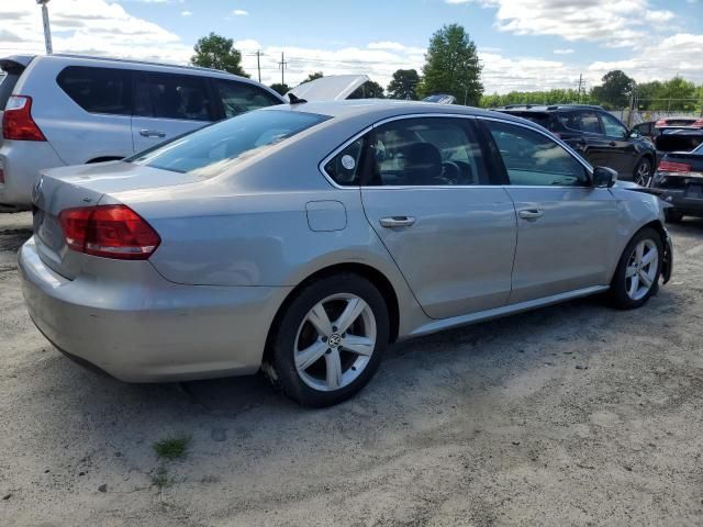 2012 Volkswagen Passat SE