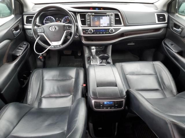 2018 Toyota Highlander SE