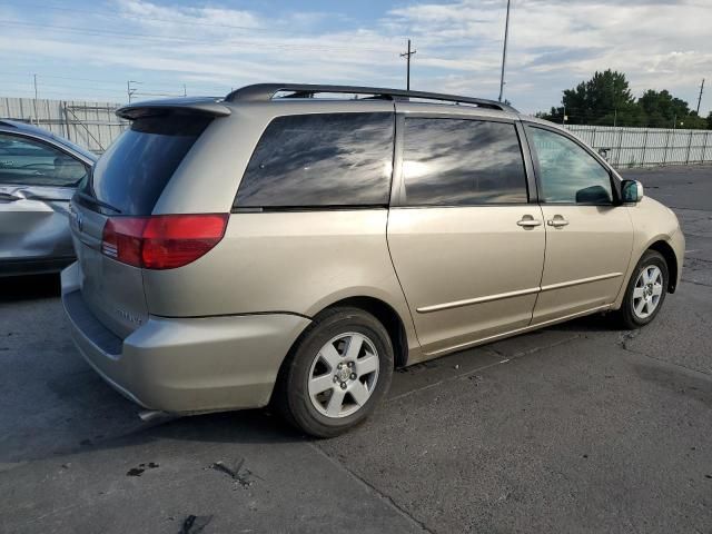 2004 Toyota Sienna XLE