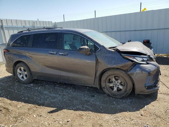 2021 Toyota Sienna LE