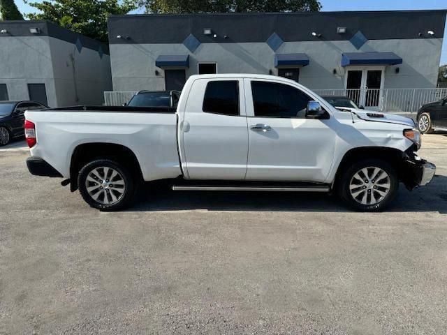 2016 Toyota Tundra Double Cab SR/SR5