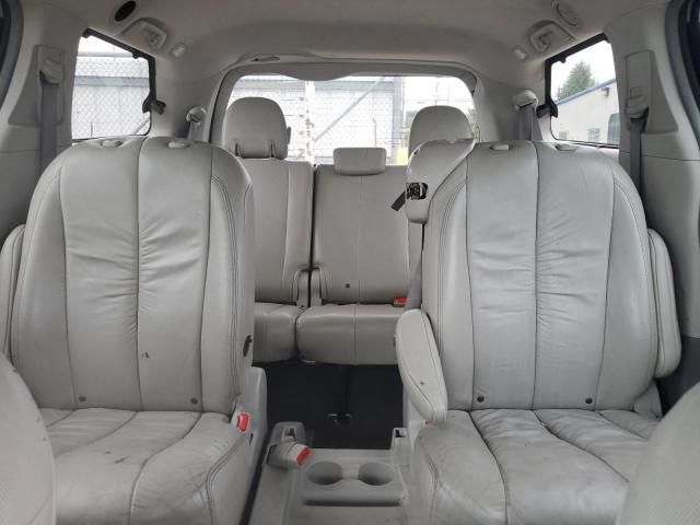 2011 Toyota Sienna XLE