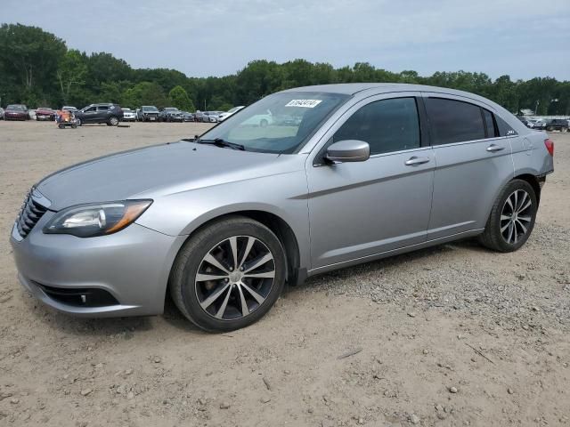 2014 Chrysler 200 Touring