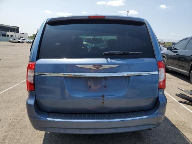 2011 Chrysler Town & Country Touring L