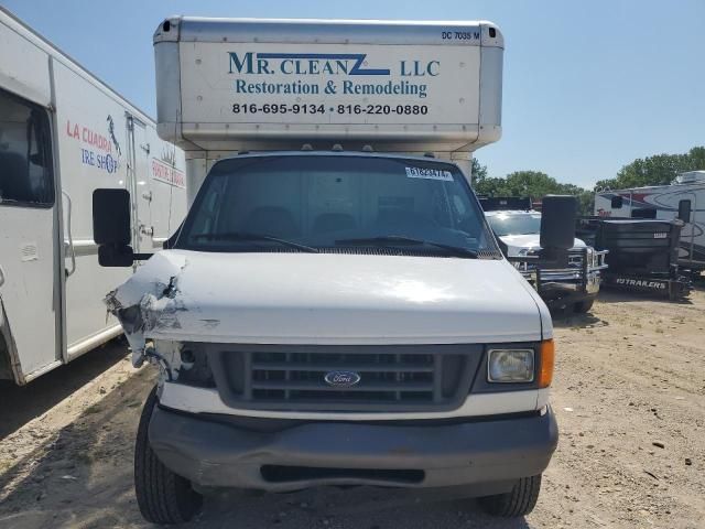 2006 Ford Econoline E450 Super Duty Cutaway Van