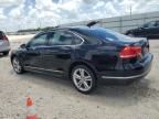 2012 Volkswagen Passat SEL