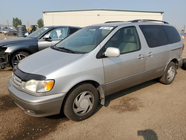 2003 Toyota Sienna LE