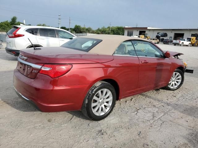 2013 Chrysler 200 Touring