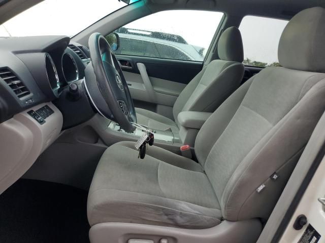 2013 Toyota Highlander Base