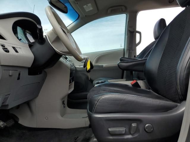 2012 Toyota Sienna Sport