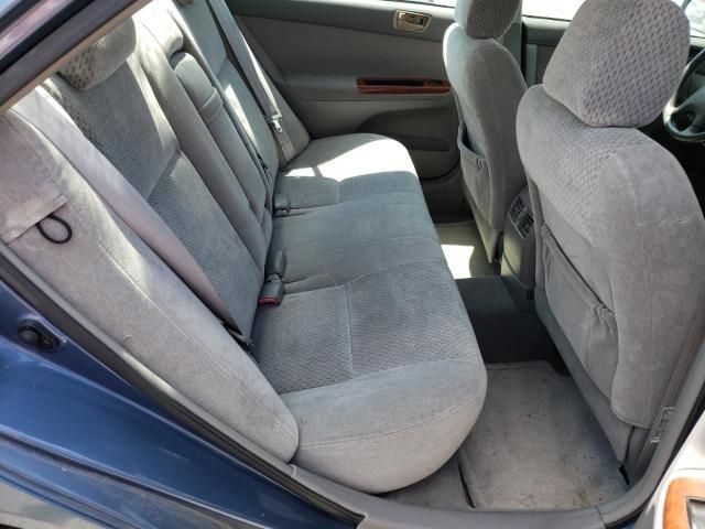 2004 Toyota Camry LE