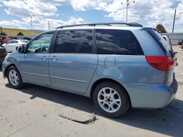 2004 Toyota Sienna XLE