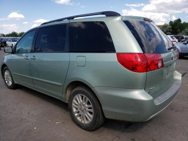 2008 Toyota Sienna LE