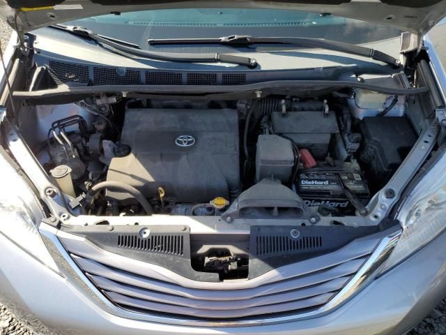 2015 Toyota Sienna XLE