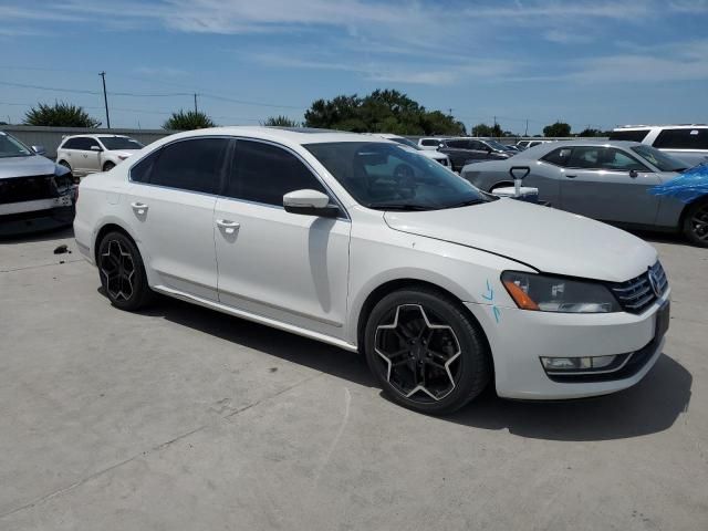 2013 Volkswagen Passat SEL