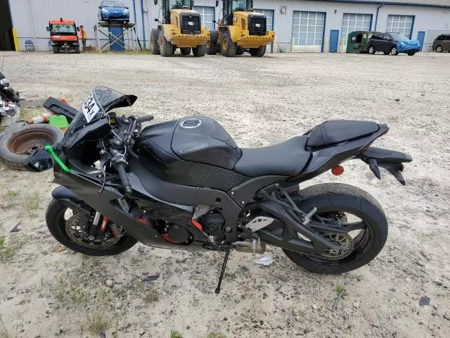 2024 Kawasaki ZX1002 M