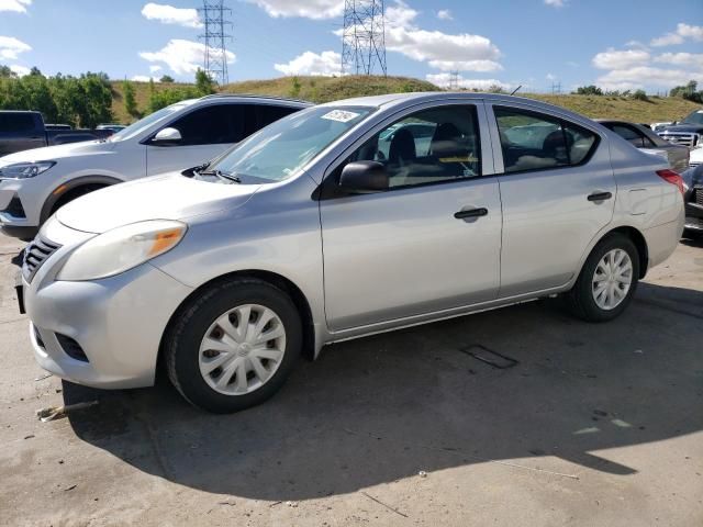 2013 Nissan Versa S