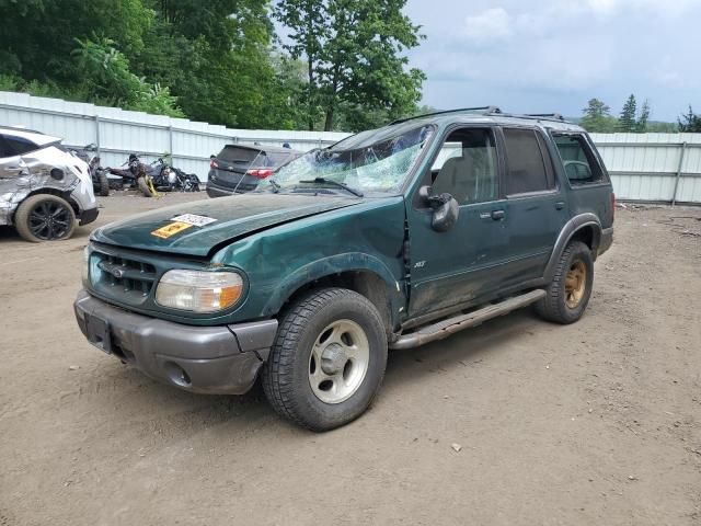 2000 Ford Explorer XLT