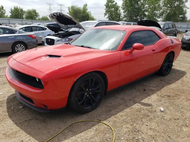 2016 Dodge Challenger SXT