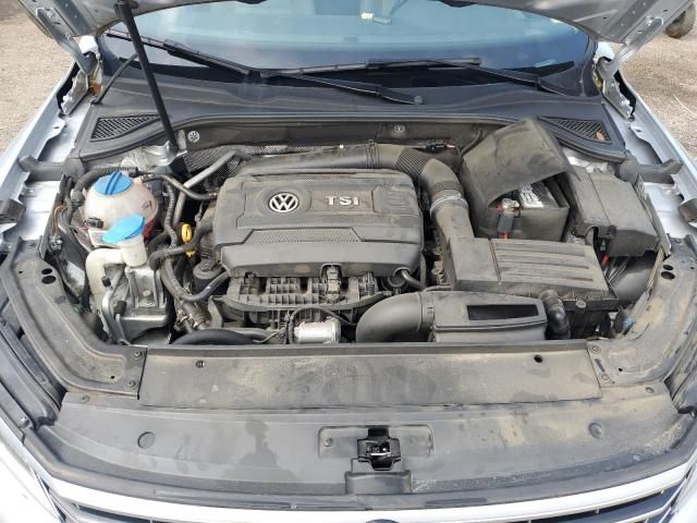 2016 Volkswagen Passat SEL