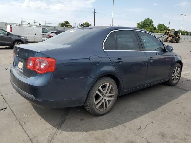 2005 Volkswagen New Jetta 2.5L Option Package 2