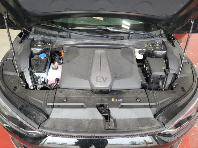 2023 KIA EV6 Light