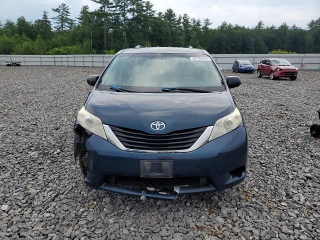 2011 Toyota Sienna LE