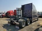 2019 Freightliner Cascadia 126