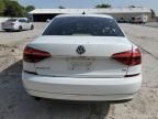 2018 Volkswagen Passat SE