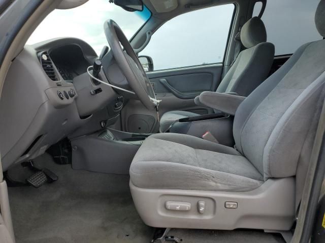 2005 Toyota Sequoia SR5