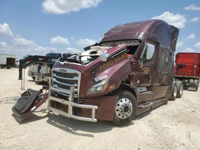 2021 Freightliner Cascadia 126