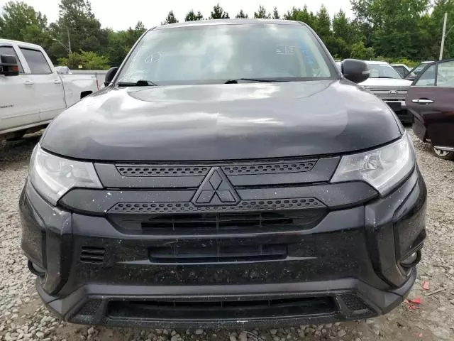 2019 Mitsubishi Outlander SE