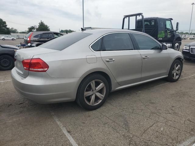 2013 Volkswagen Passat SE