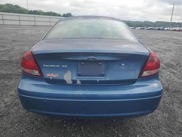 2004 Ford Taurus SE