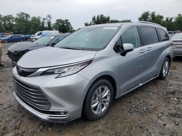 2021 Toyota Sienna Limited