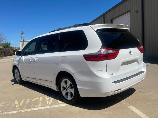 2015 Toyota Sienna LE