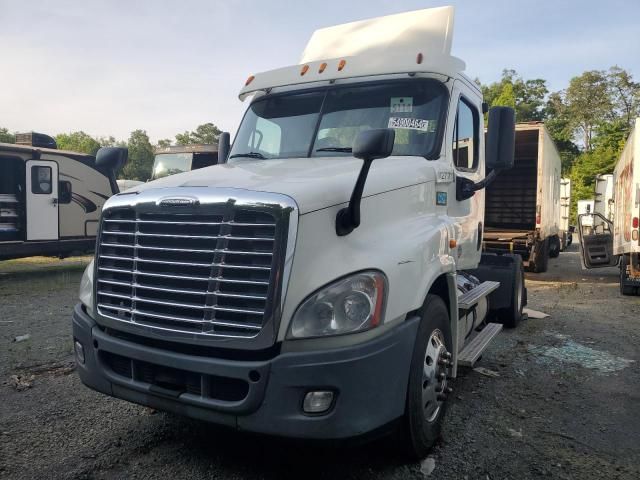 2015 Freightliner Cascadia 125