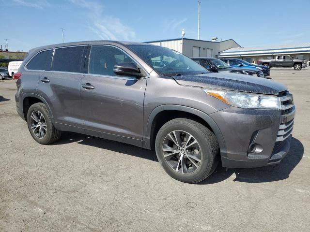 2019 Toyota Highlander LE