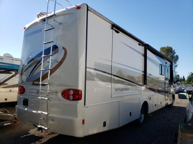 2005 Workhorse Custom Chassis Motorhome Chassis W24