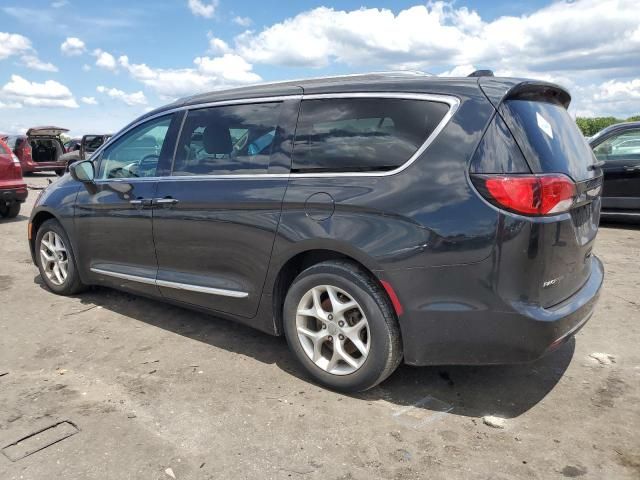 2017 Chrysler Pacifica Touring L Plus