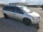 2005 Chrysler Town & Country LX