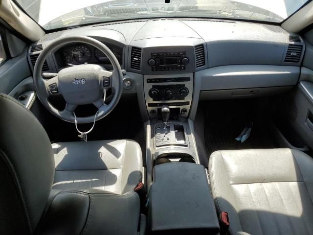 2006 Jeep Grand Cherokee Laredo