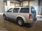 2005 Nissan Pathfinder LE